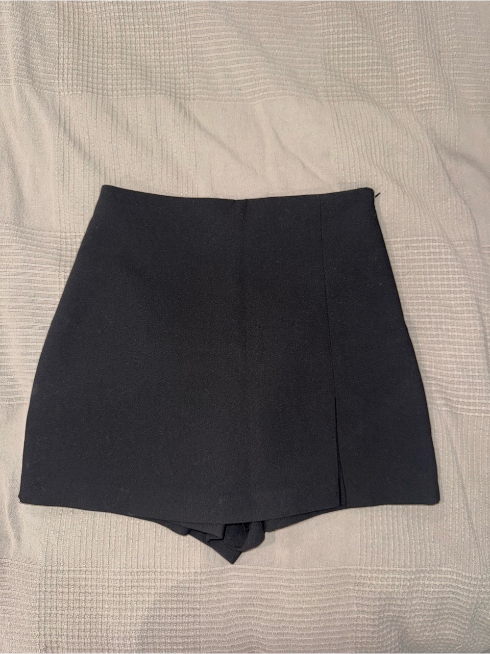 Zara Black side slit Skort